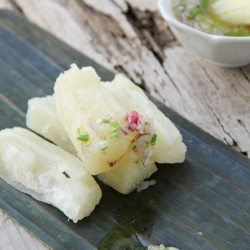 Boiled Yucca and Green Chili Dip