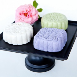 Homemade Snow Skin Mooncakes