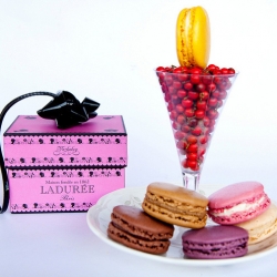 Ladurée Macarons