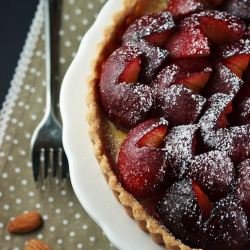 Pluot and Almond Tart