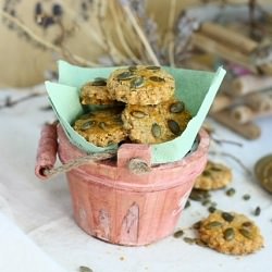 Pumpkin Seed Spelt Cookies