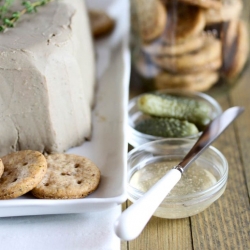 Chicken Terrine, Crackers & Jelly