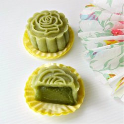 Green Tea Snowskin Mooncake