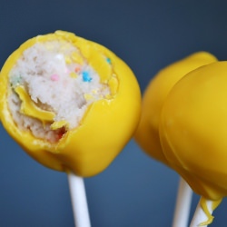 Frozen Cake Batter Pops