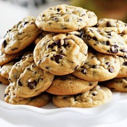 The Chewiest Chocolate Chip Cookies