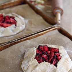 Apple and Wild Berry Crostatas