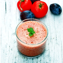 Tomato Plum Smoothie