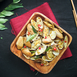 Spicy Bamboo (La La) Clams