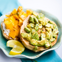 Guaca-Mango Bagel