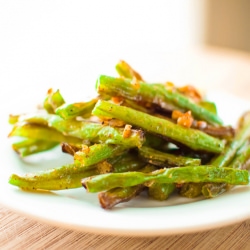 Spicy Garlic Green Beans