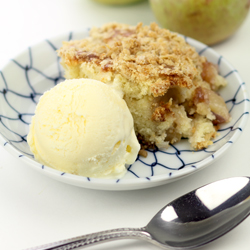 Apple Cake with Crumb Topping