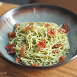 Linguine Fini in Creamy Pesto Sauce