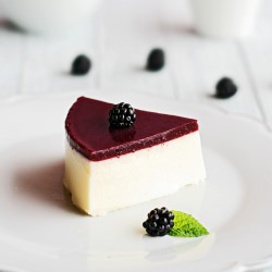 Cheesecake w/ Blackberry Jam