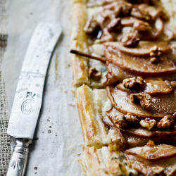 Pear and Gorgonzola Tart