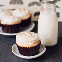 Cinnamon Roll Cupcakes