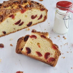 Rich Cherry Cake