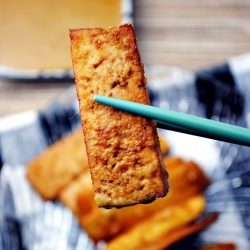 Tofu Satay with Peanut Sauce