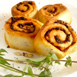 Sun Dried Tomato Pesto Rolls