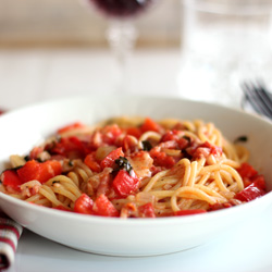 Spaghettini with Bacon and Basil