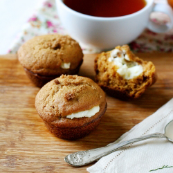 Pumpkin Cheesecake Muffins