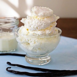 Vanilla Whipped Cream