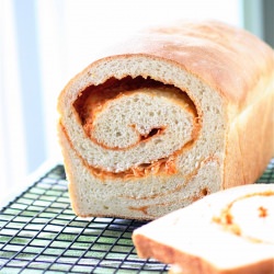 Cheddar Sriracha Swirl Bread