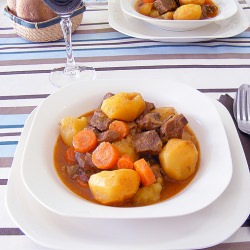 Goulash Hungaro con Patatas