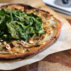 Pear & Blue Cheese Pizza with Arugula