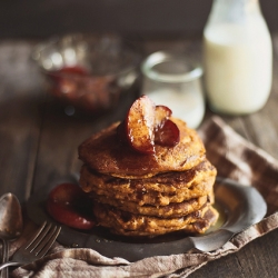 Whole Wheat Pumpkin Pancakes