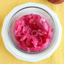 Encurtido: Pickled Onions