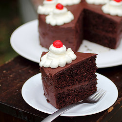 Root Beer Float Cake