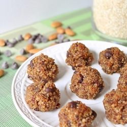 Quinoa Snack Balls