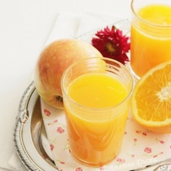 Carrot Juice with Apple and Orange