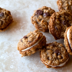 Oatmeal Sandwich Cookies