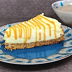 Creamy Cheesecake with Caramel Sauce