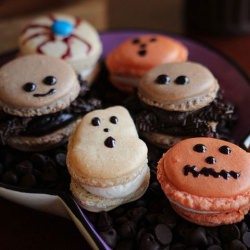 Halloween French Macarons