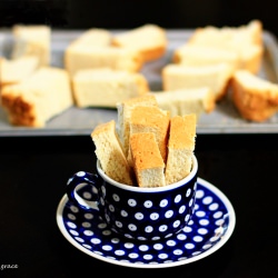 Homemade Buttermilk Rusks