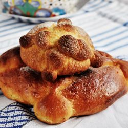 Pan de Muertos