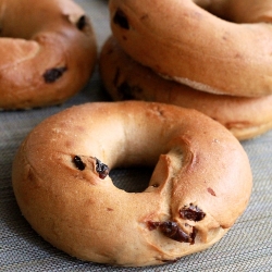 Cinnamon-Raisin Bagels