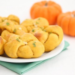 Pumpkin Garlic Knots