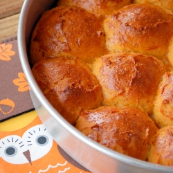 Sweet Potato Pull-Apart Rolls