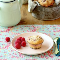 White Chocolate-Raspberry Muffins