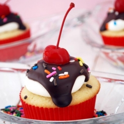 Banana Split Cupcakes