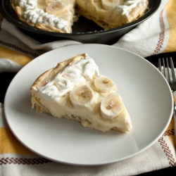 Banana Cream Eclair Pie