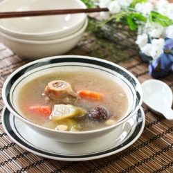 Green Radish Pork Soup