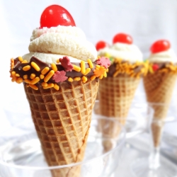 Cannoli Cones