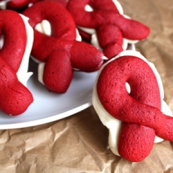 Red Velvet Whoopie Pies