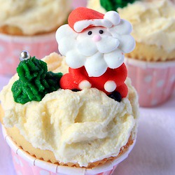 White Chocolate Christmas Cupcakes