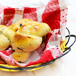 Moroccan Bread Knots