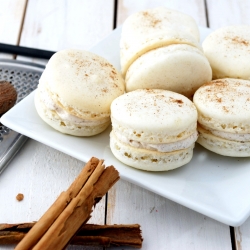 Eggnog Macarons